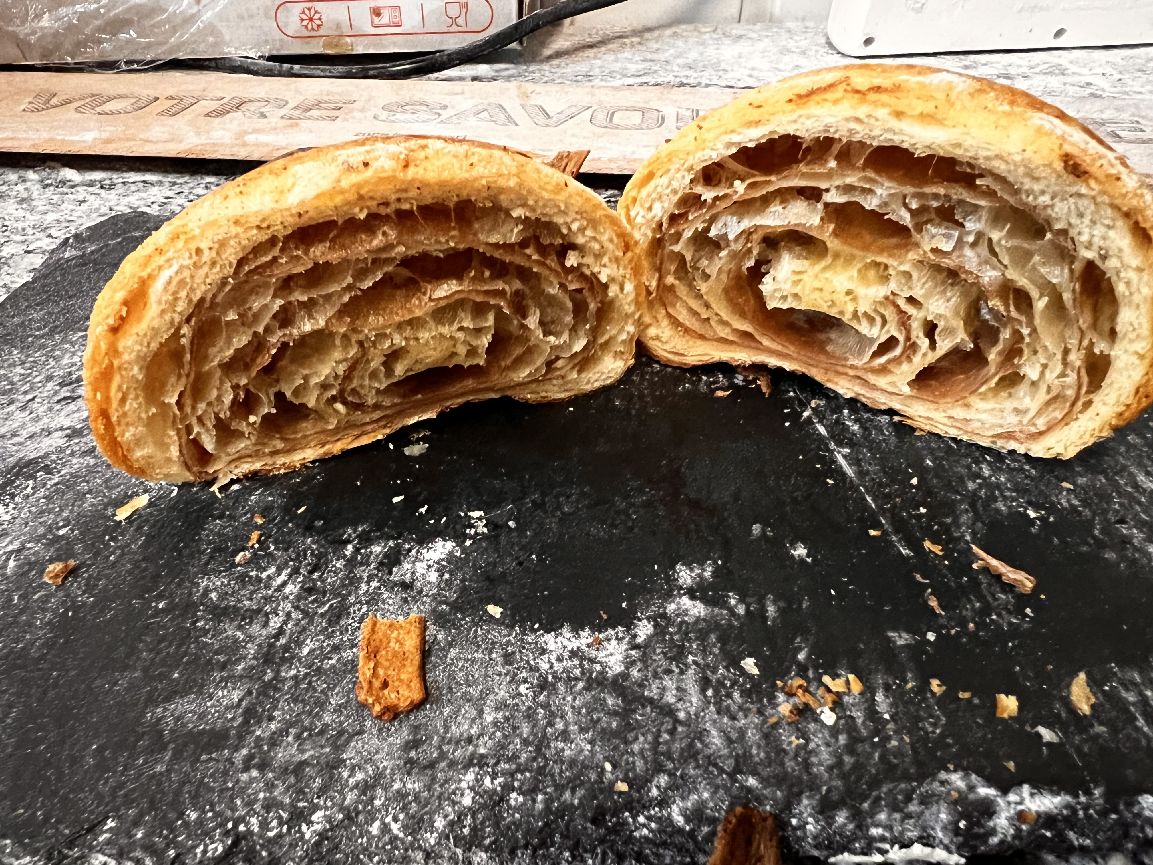 boulangerie saint-etienne-du-gres-pain fait maison arles-viennoiseries tarascon-patisseries saint-remy-de-provence-salades saint-etienne-du-gres-sandwichs maussanne-les-alpilles