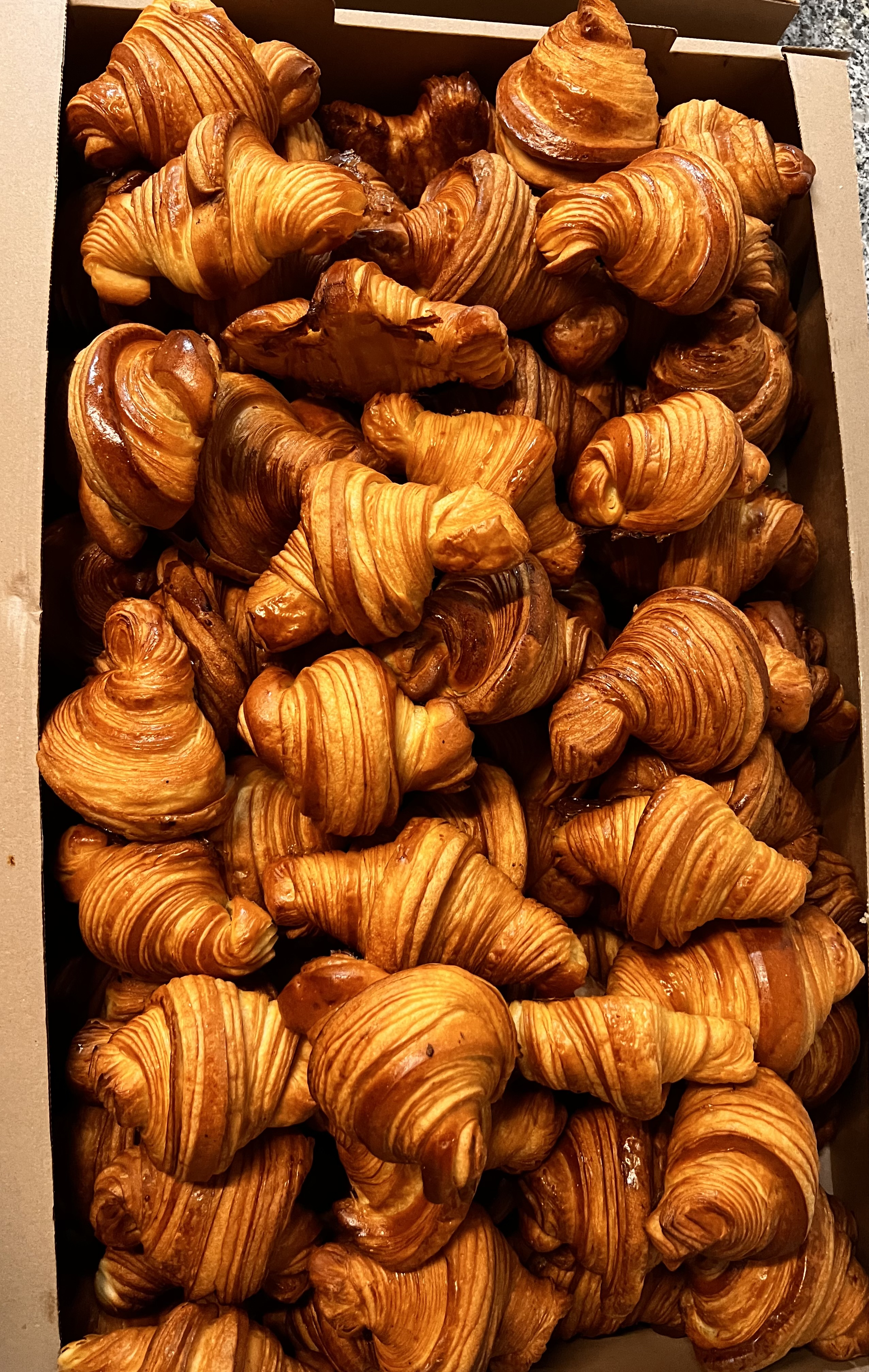 boulangerie saint-etienne-du-gres-pain fait maison arles-viennoiseries tarascon-patisseries saint-remy-de-provence-salades saint-etienne-du-gres-sandwichs maussanne-les-alpilles