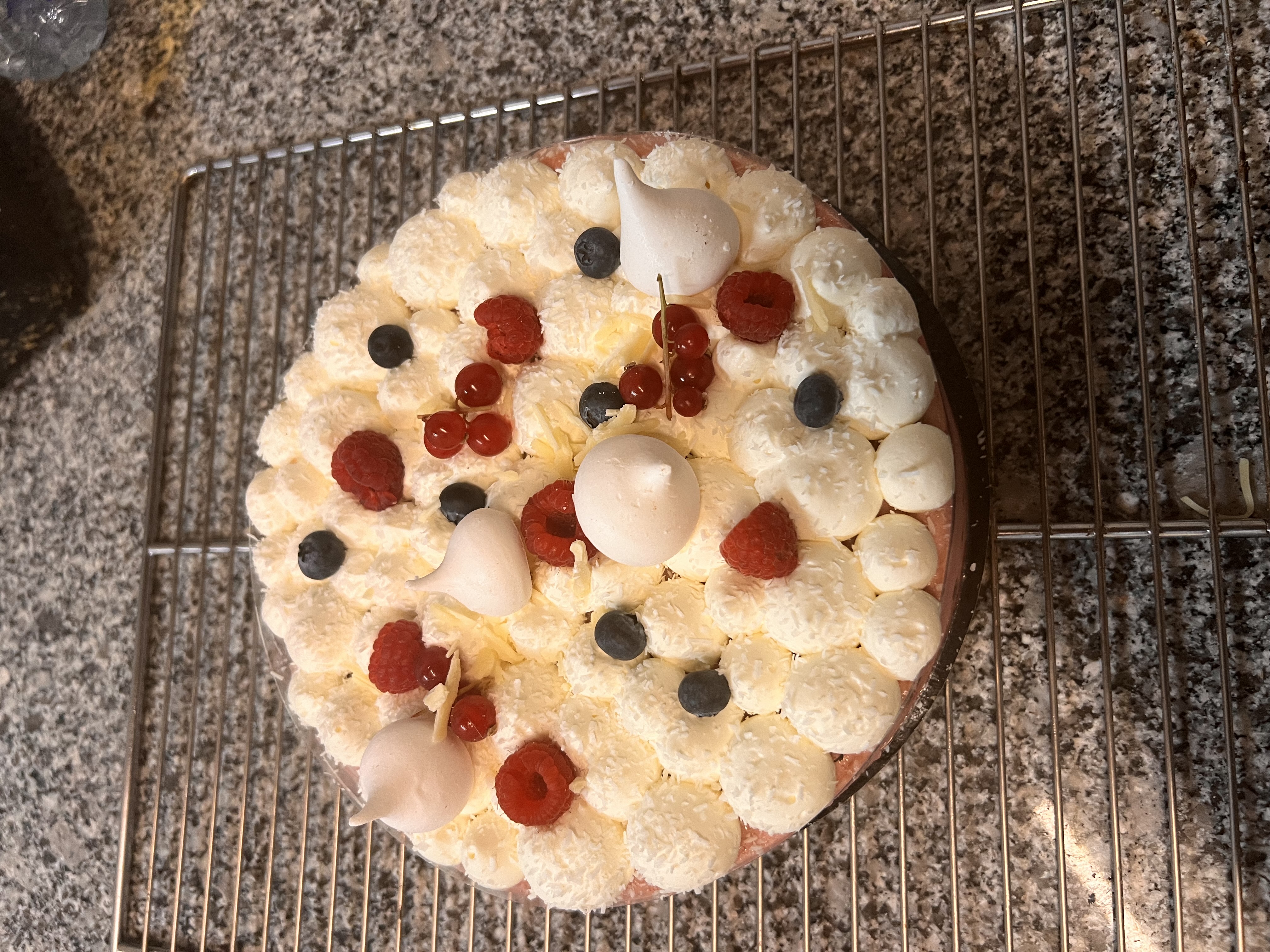 boulangerie saint-etienne-du-gres-pain fait maison arles-viennoiseries tarascon-patisseries saint-remy-de-provence-salades saint-etienne-du-gres-sandwichs maussanne-les-alpilles